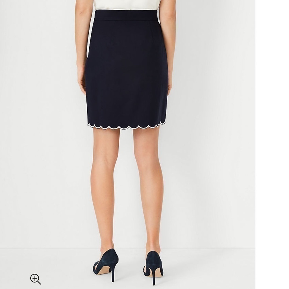 Talbots scalloped hem A-Line navy and white skirt size 8 NWOT office car… - Picture 2 of 5